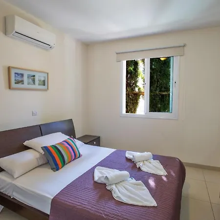 Hébergement de vacances Ferienhaus Mit Privatpool Fur 8 Personen Ca 140 Qm In Pernera, Sudkuste Von Zypern Protaras