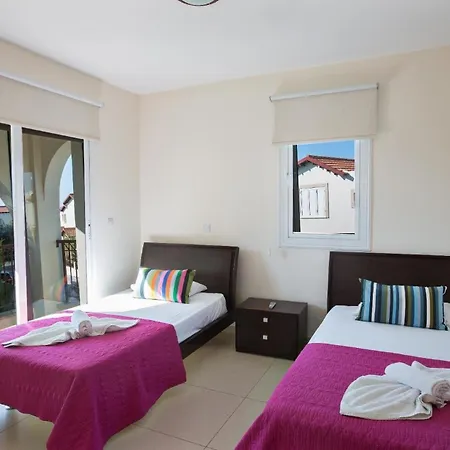 Σπίτι διακοπών Ferienhaus Mit Privatpool Fur 8 Personen Ca 140 Qm In Pernera, Sudkuste Von Zypern *