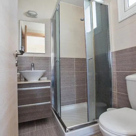 Ferienhaus Mit Privatpool Fur 8 Personen Ca 140 Qm In Pernera, Sudkuste Von Zypern Hébergement de vacances Protaras